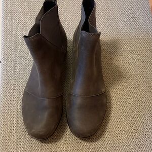 Sorel Dark Gray Ankle Booties